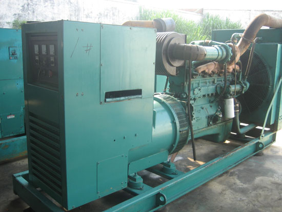 三都镇租赁发电机- 发电机碳刷磨损的原因是什么