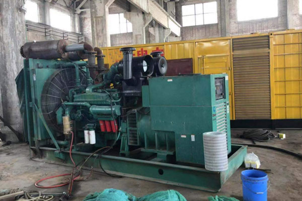 三都镇发电机组的空气滤清器应该如何保养？