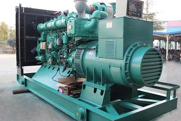 三都镇工厂发电机应急发电中如何优化燃油储备管理？