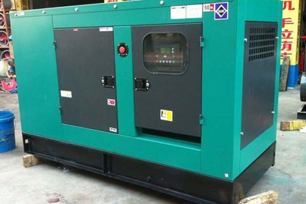 三都镇如何检查机油的使用时间？