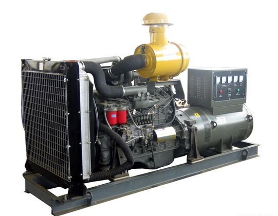 三都镇汽油发电机组冬季保养时,燃油系统需要注意什么?