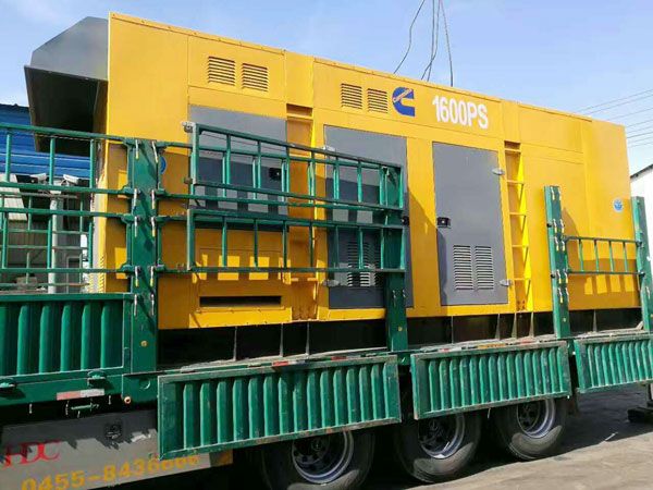 三都镇测量水冷式机油散热器密封件尺寸时的注意事项有哪些？