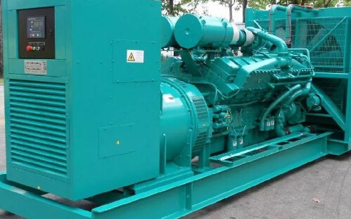 三都镇柴油发电机组冬季使用中需要注意哪些事项？